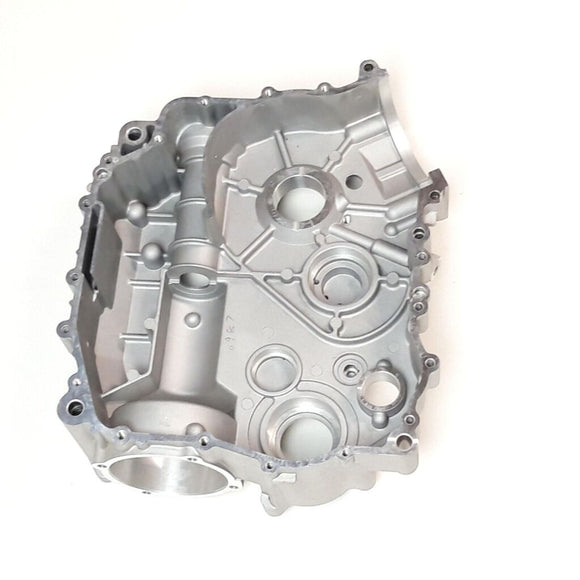 RIGHT CRANKCASE ASSY